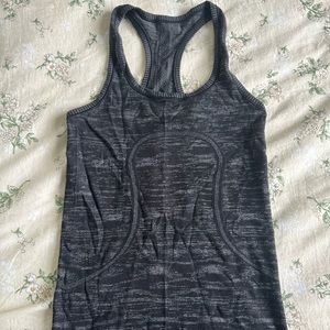 Black and grey Lululemon tank top!!